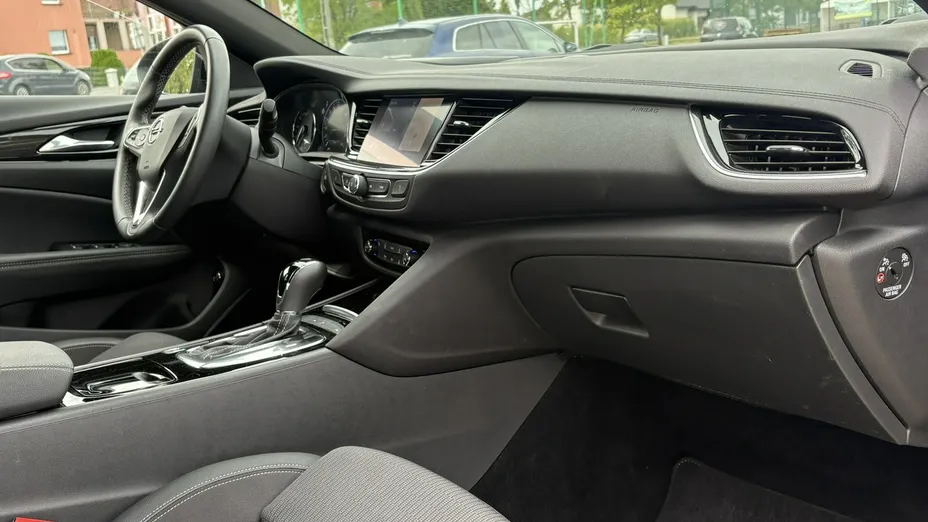 OPEL Insignia -