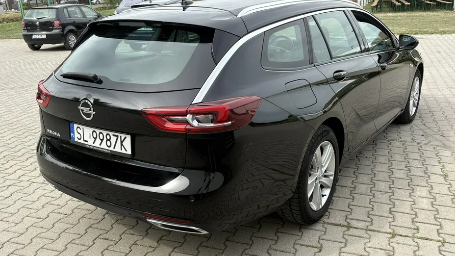 OPEL Insignia -