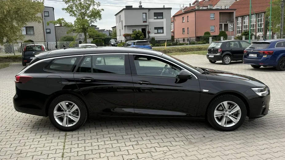 OPEL Insignia -