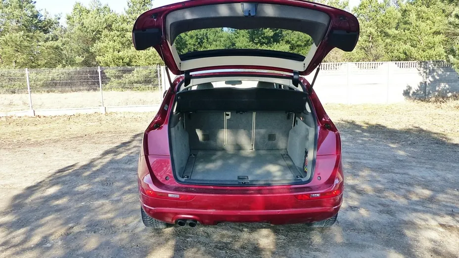 AUDI Q5 -
