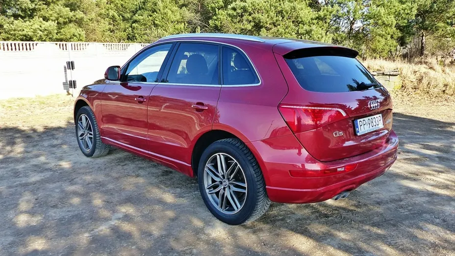 AUDI Q5 -