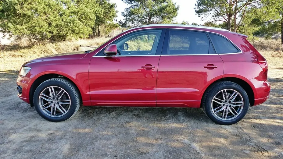 AUDI Q5 -