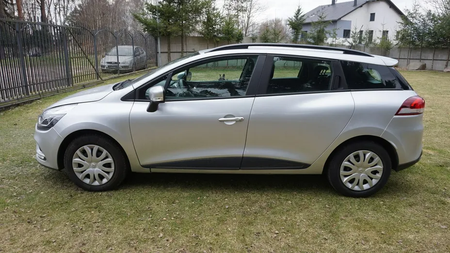 RENAULT Clio -
