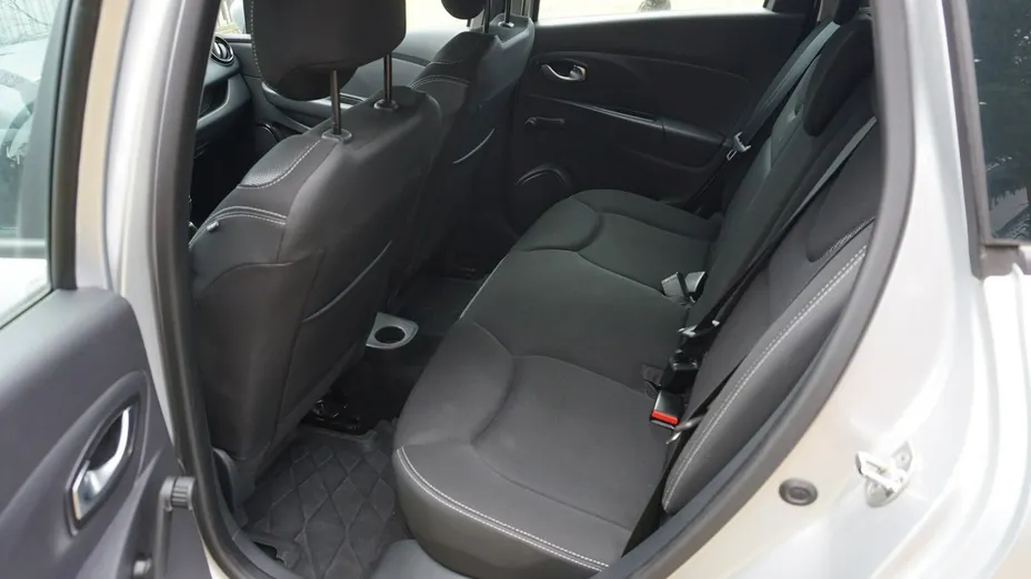 RENAULT Clio -