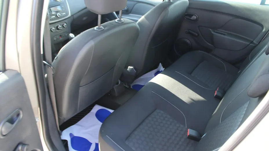 DACIA Logan -