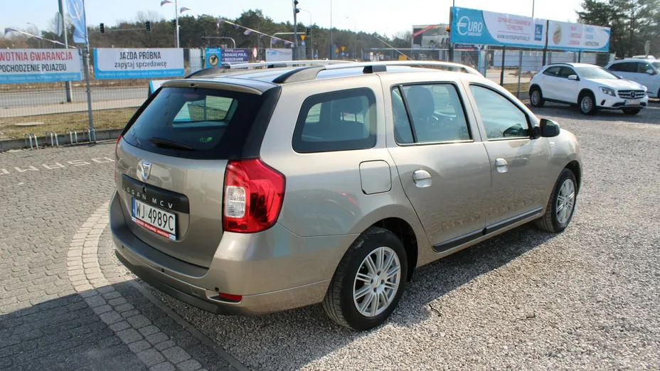 DACIA Logan -
