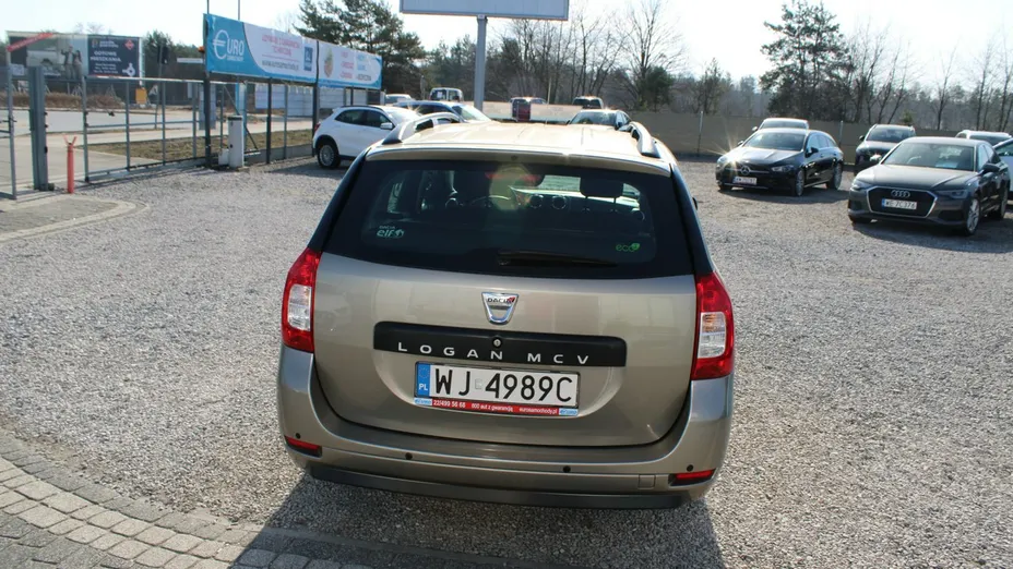 DACIA Logan -