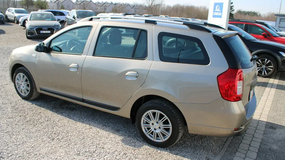 DACIA Logan -