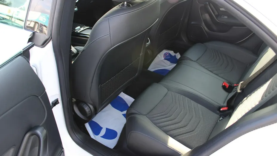 MERCEDES-BENZ CLA -