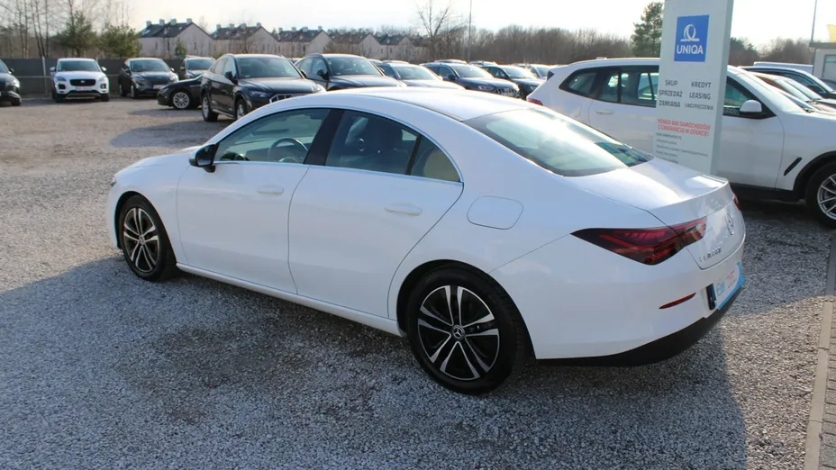 MERCEDES-BENZ CLA -