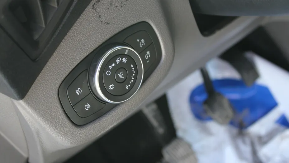 FORD Tourneo Connect -