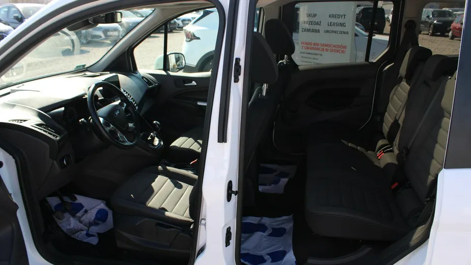 FORD Tourneo Connect -
