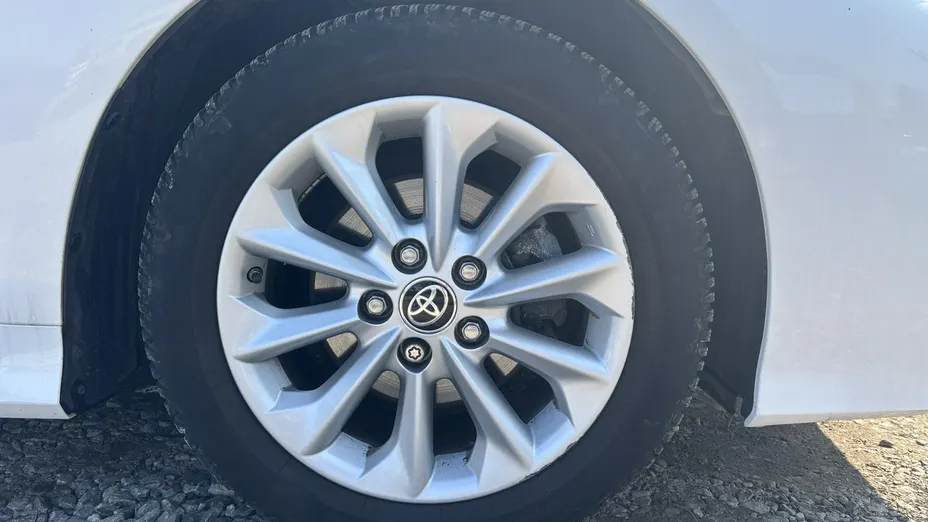 TOYOTA Corolla -