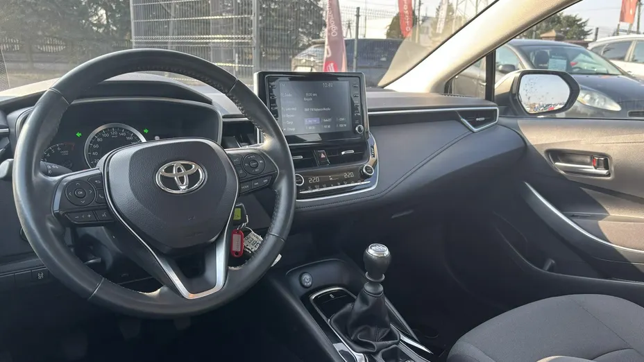 TOYOTA Corolla -