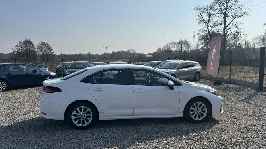 TOYOTA Corolla -