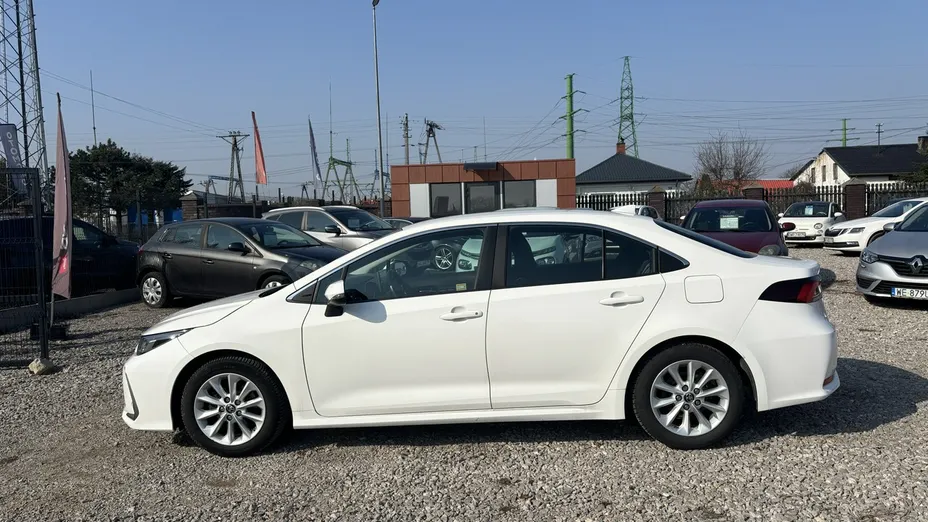 TOYOTA Corolla -