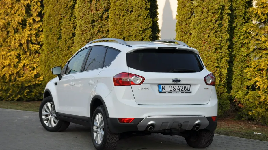 FORD Kuga -