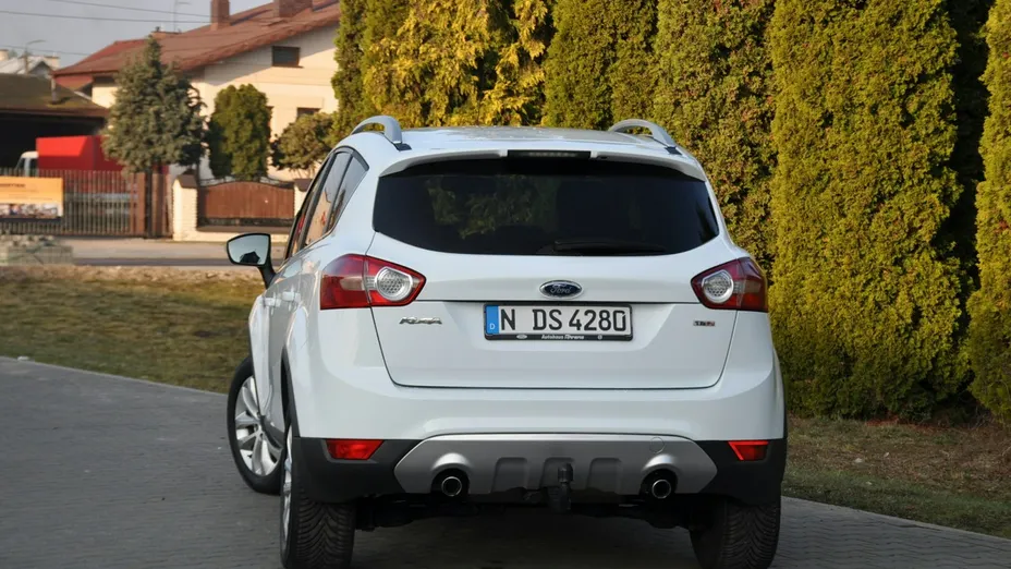 FORD Kuga -