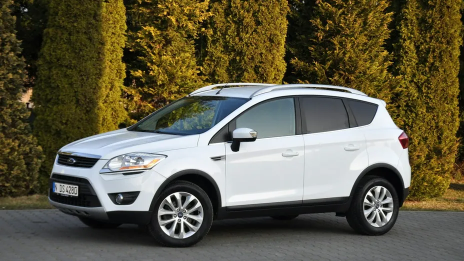 FORD Kuga -