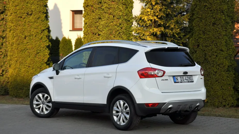 FORD Kuga -