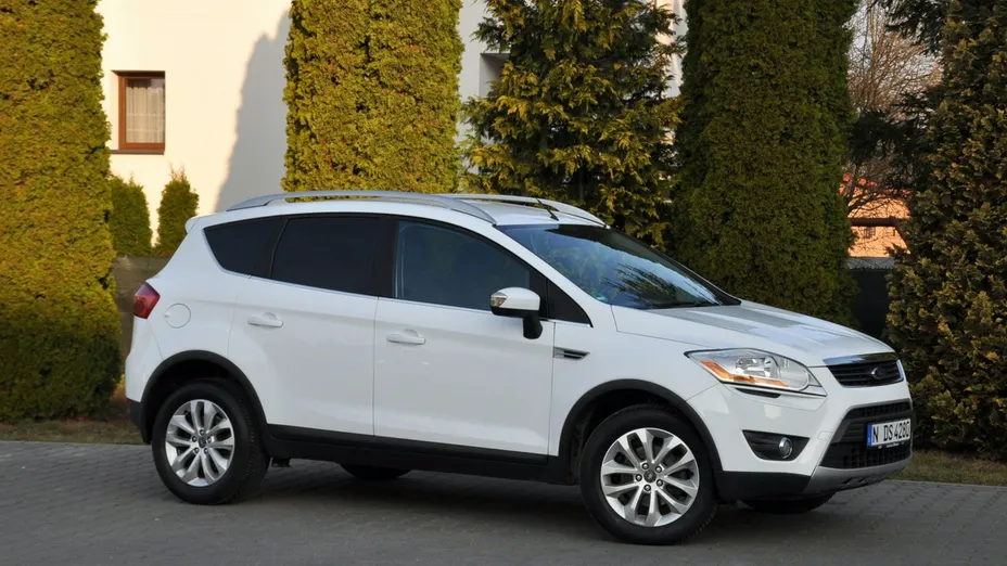 FORD Kuga -