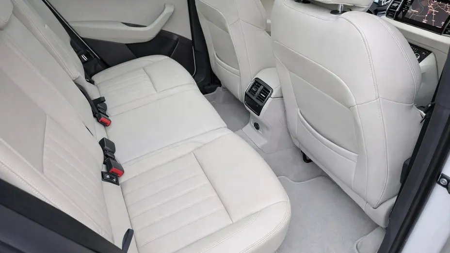 SKODA Karoq -
