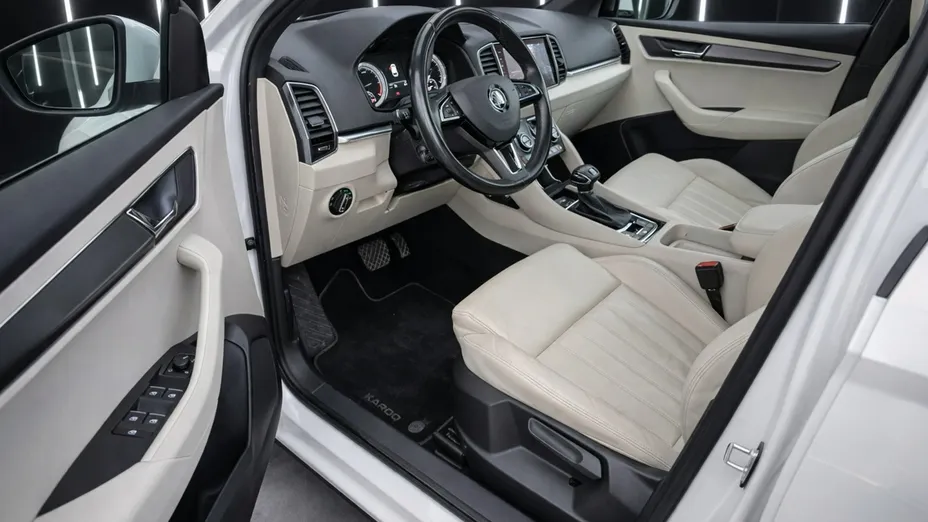 SKODA Karoq -