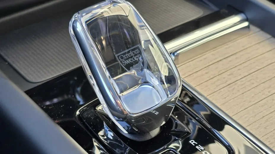 VOLVO XC60 -