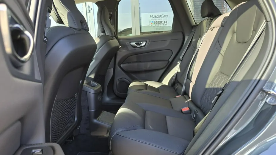 VOLVO XC60 -
