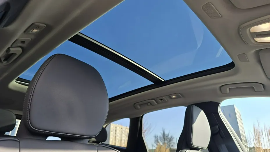 VOLVO XC60 -