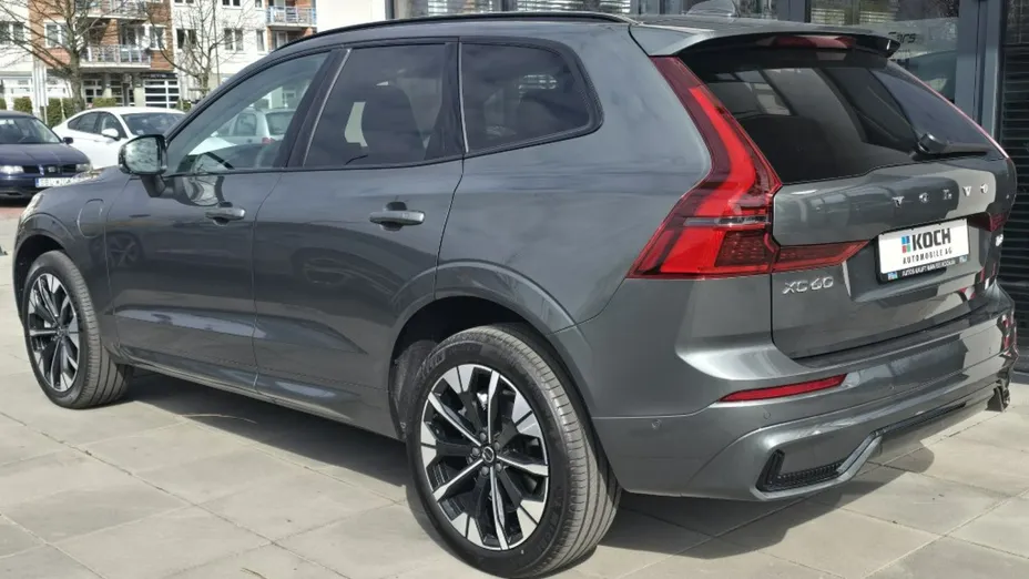 VOLVO XC60 -