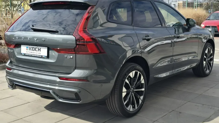 VOLVO XC60 -