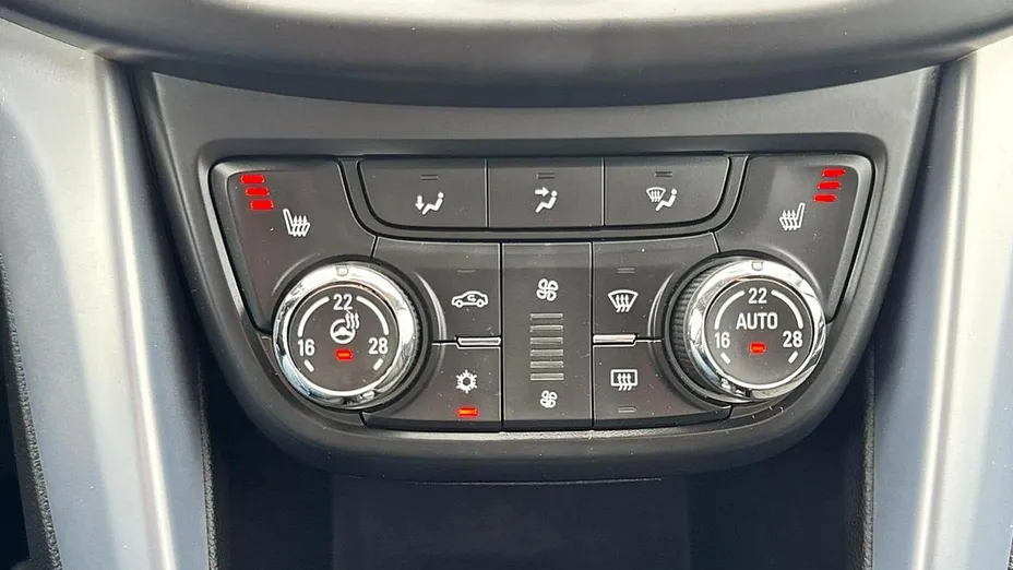 OPEL Zafira -