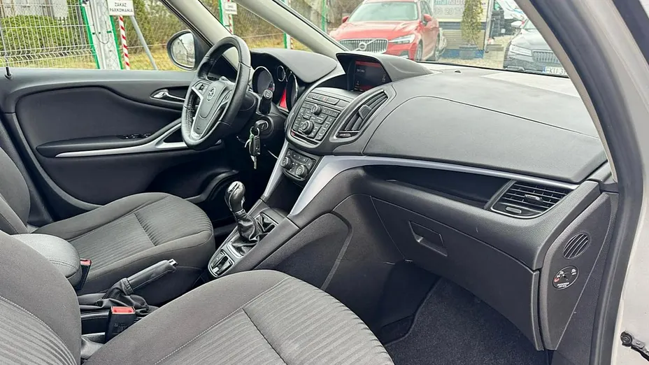 OPEL Zafira -