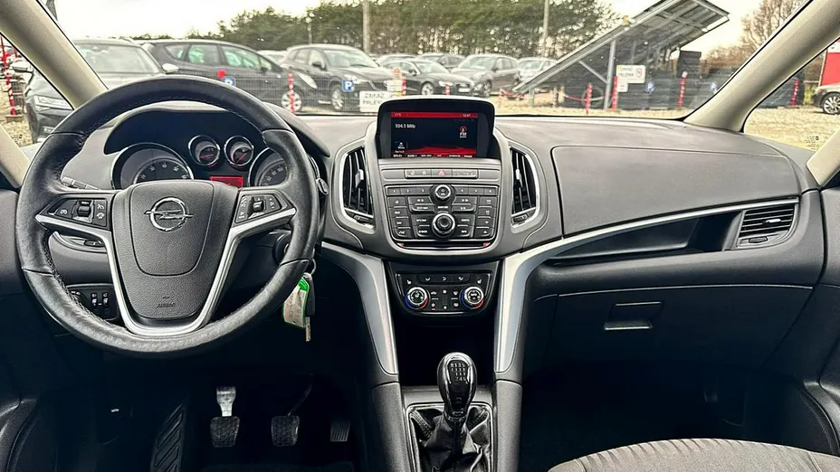 OPEL Zafira -