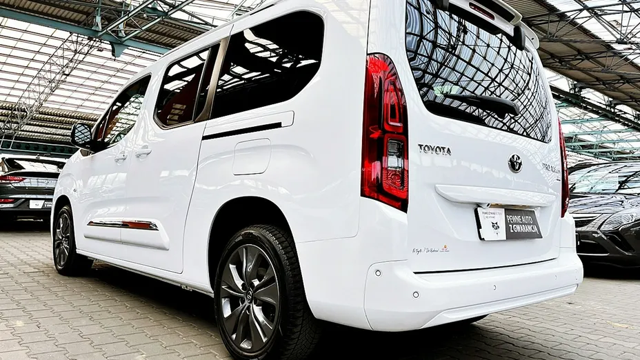 TOYOTA Proace City Verso -