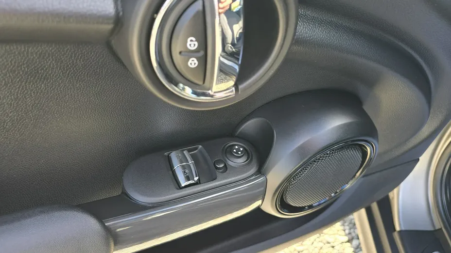 MINI One -