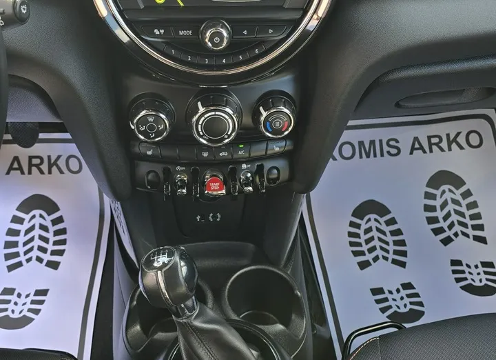 MINI One -