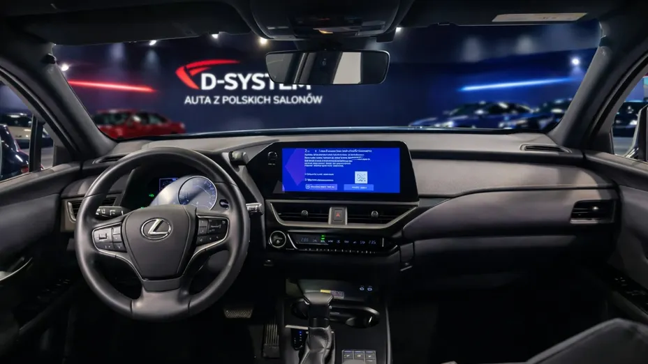 LEXUS UX -