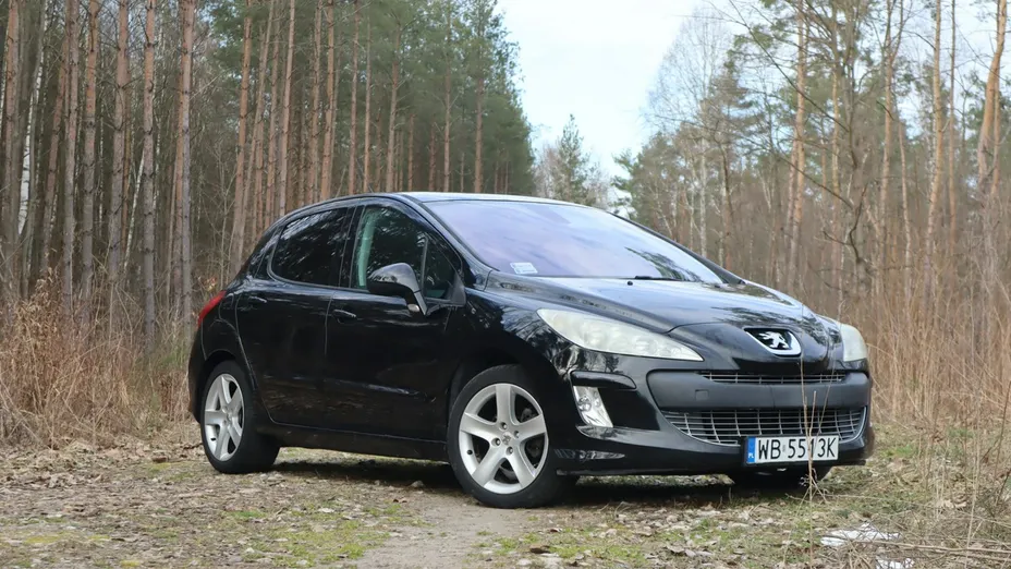 PEUGEOT 308 -