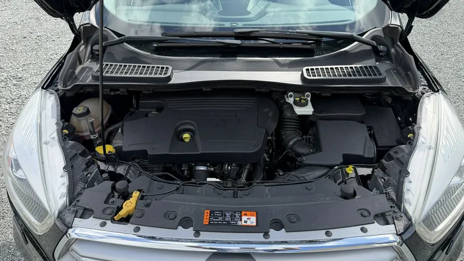 FORD Kuga -