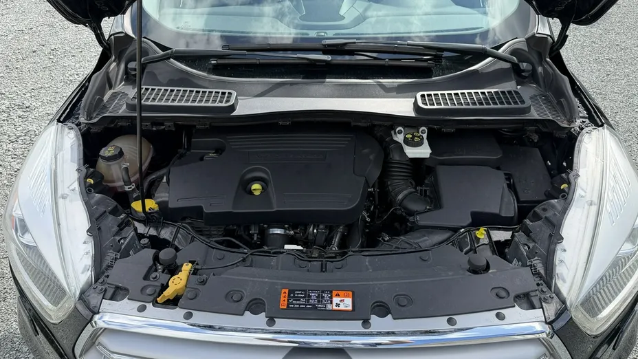 FORD Kuga -
