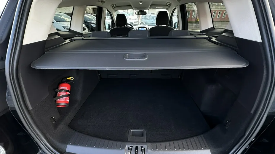 FORD Kuga -