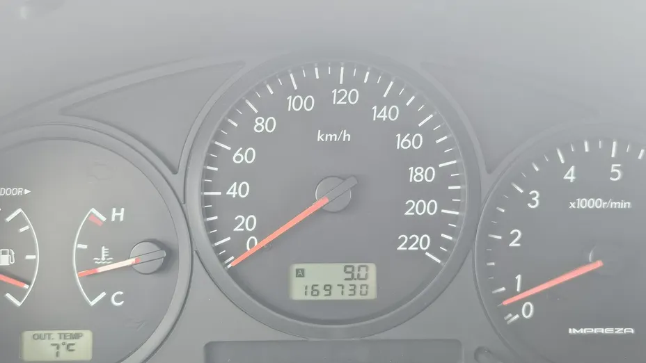 SUBARU Impreza -