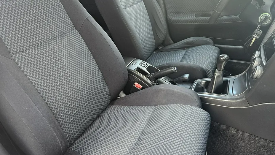 SUBARU Impreza -