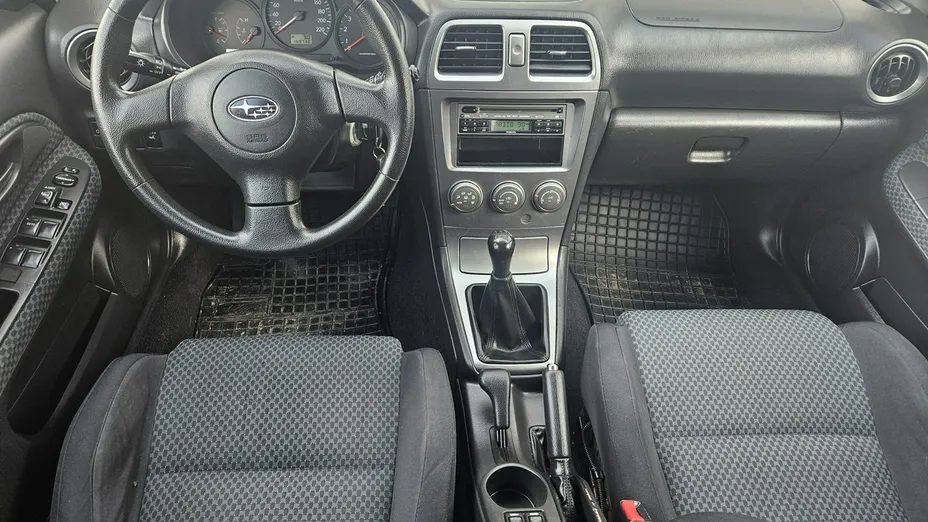 SUBARU Impreza -