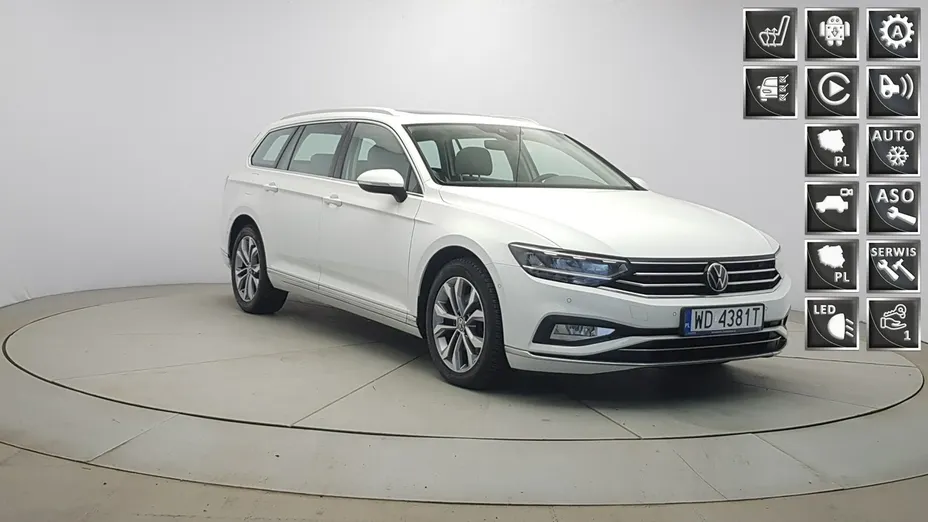 VOLKSWAGEN Passat -