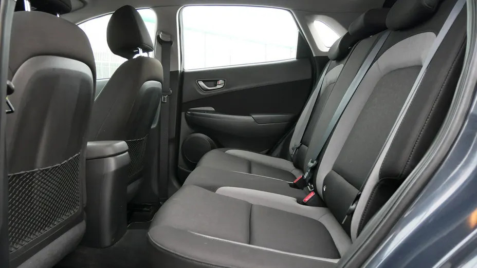 HYUNDAI Kona -