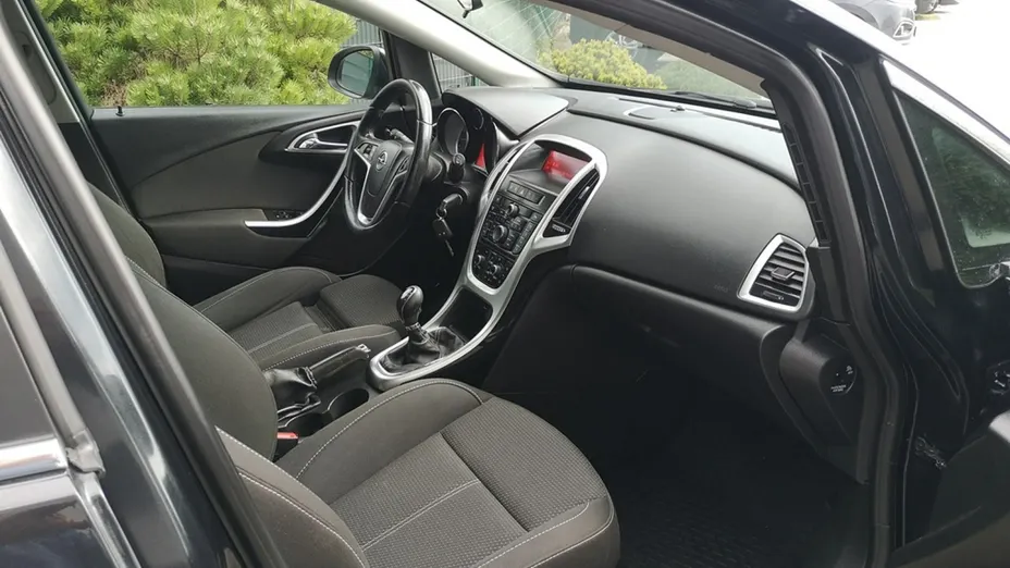 OPEL Astra -