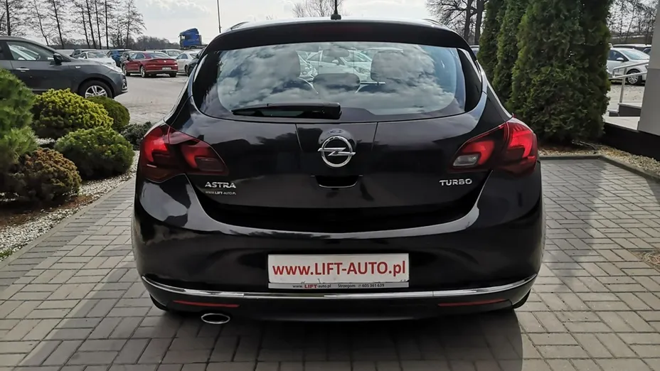 OPEL Astra -